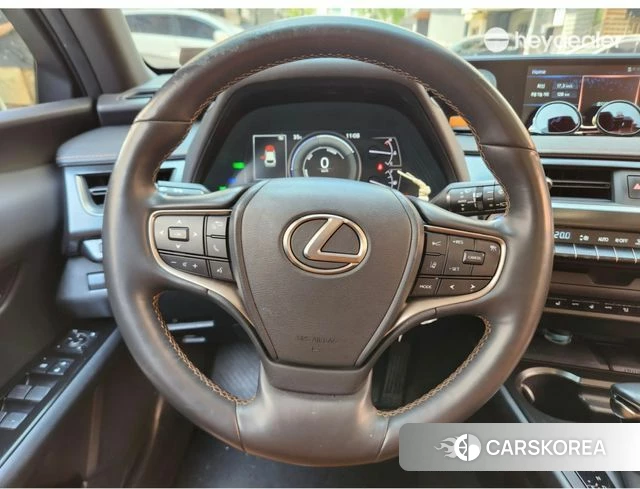 Lexus UX250h id 4680161 из Кореи 9