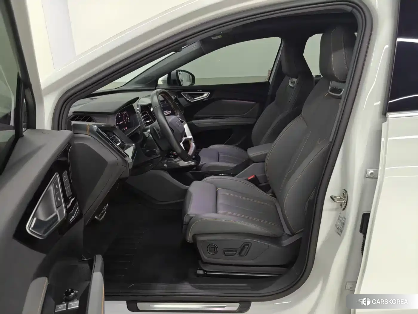 Audi Q4 e-tron id 4601132 из Китая 9