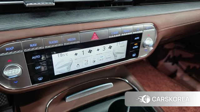 Genesis G90 (RS4) id 4469604 из Кореи 9