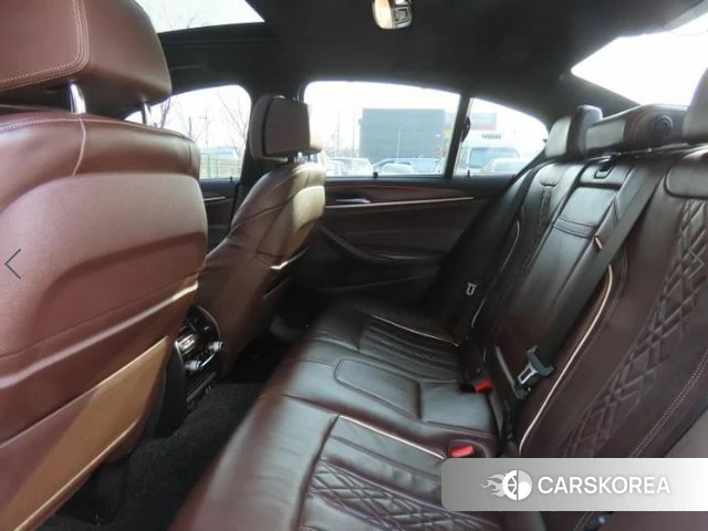 BMW 5 Series (G30) id 4651849 из Кореи 9