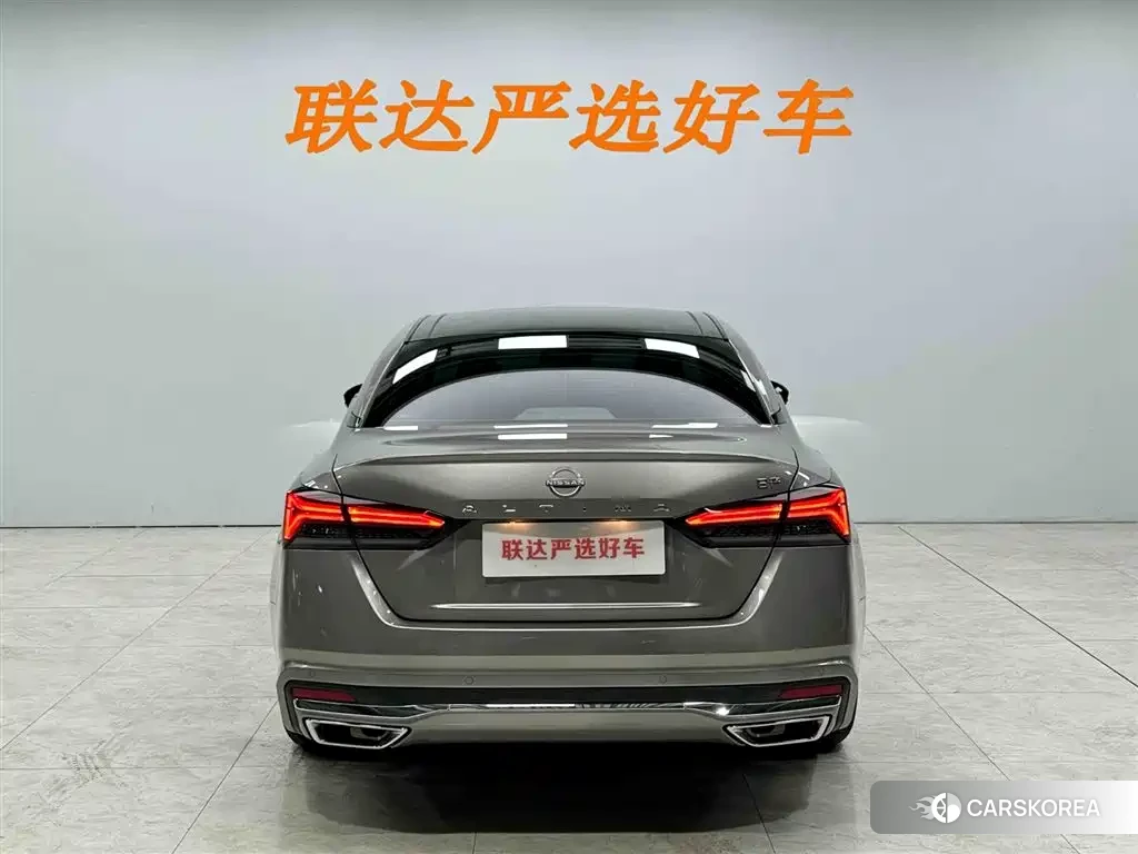 Nissan Altima id 4589124 из Китая 9