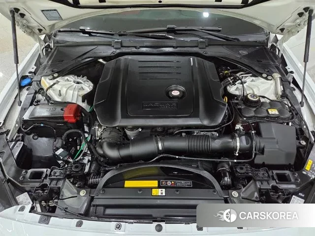 Jaguar XE id 3259114 из Кореи 9