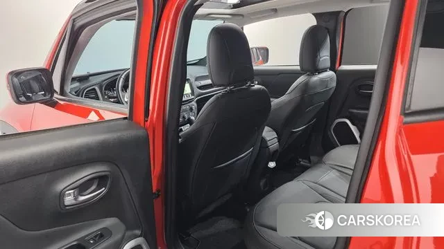 Jeep Renegade id 3647230 из Кореи 9