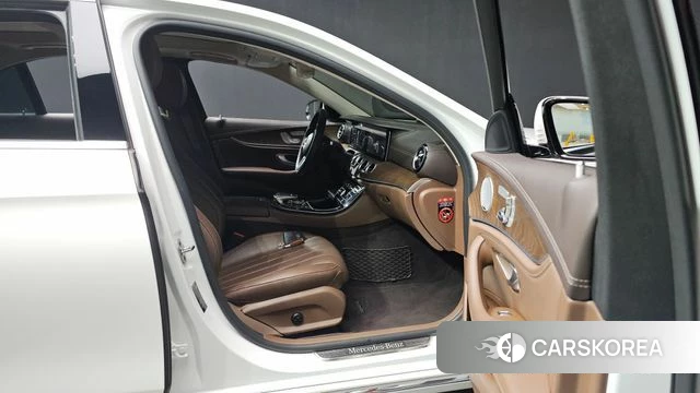 Mercedes-Benz E-Class W213 id 4689011 из Кореи 9