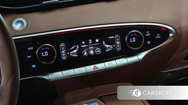 Genesis GV70 id 4506100 из Кореи 9