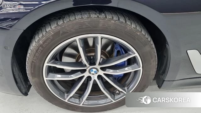 BMW 5 Series (G30) id 4433934 из Кореи 9
