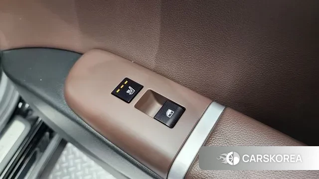 Hyundai Grandeur (GN7) id 2993143 из Кореи 9