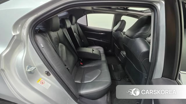 Toyota Camry (XV70) id 4717993 из Кореи 9