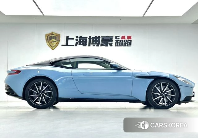 Aston Martin DB11 id 4239832 из Китая 9