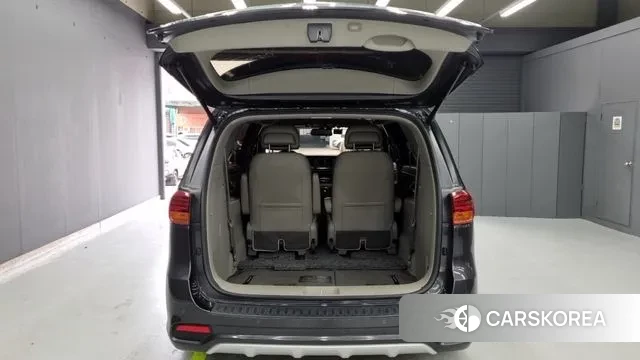 Kia The New Carnival id 3238892 из Кореи 9