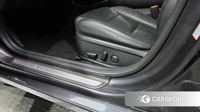 Hyundai The New Grandeur IG Hybrid id 4501482 из Кореи 9