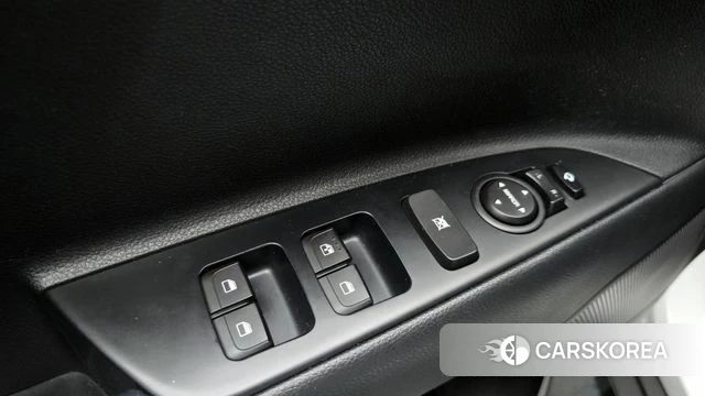 Kia Stonic id 3943009 из Кореи 9