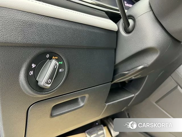 Volkswagen Tiguan L id 4257854 из Китая 9