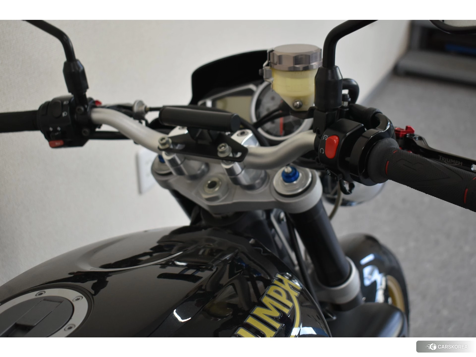 Triumph STREET TRIPLE R id 3946725 из Японии 9