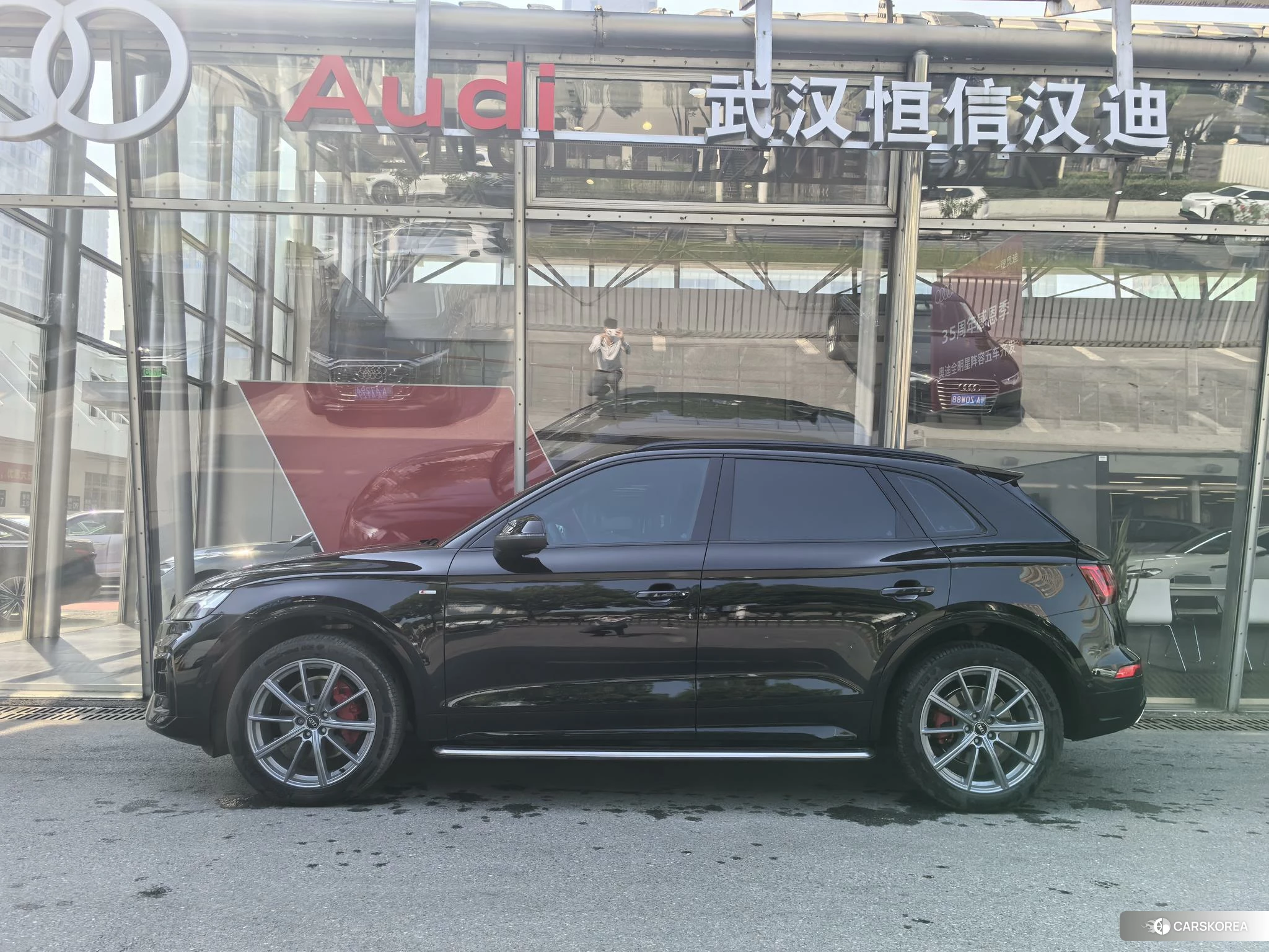 Audi Q5L id 4513570 из Китая 9