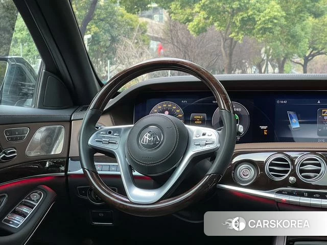 Mercedes-Benz Maybach S-class id 4253967 из Китая 9