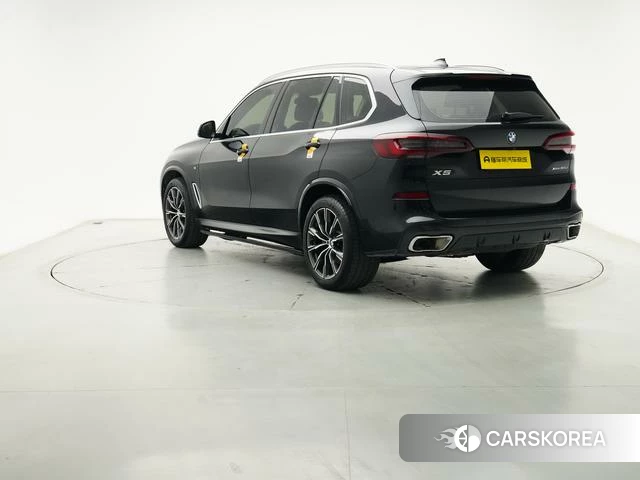 BMW X5 id 4300924 из Китая 9