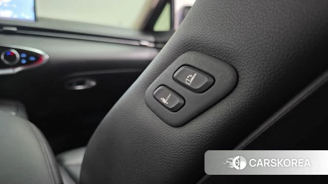 Genesis GV70 id 3923104 из Кореи 9