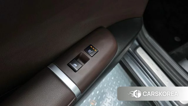 Hyundai Grandeur (GN7) id 3940379 из Кореи 9