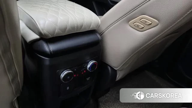 Ford Explorer 6th Generation id 3691205 из Кореи 9