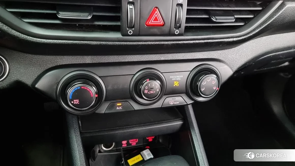 Kia Come New K3 id 2112447 из Кореи 9