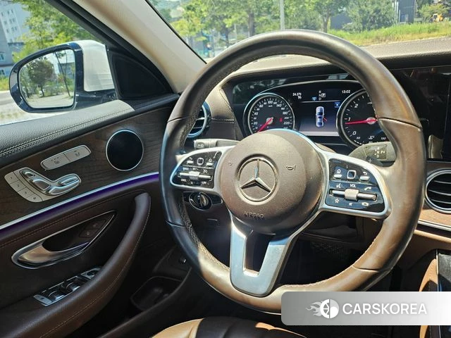 Mercedes-Benz E-Class W213 id 4595428 из Кореи 9