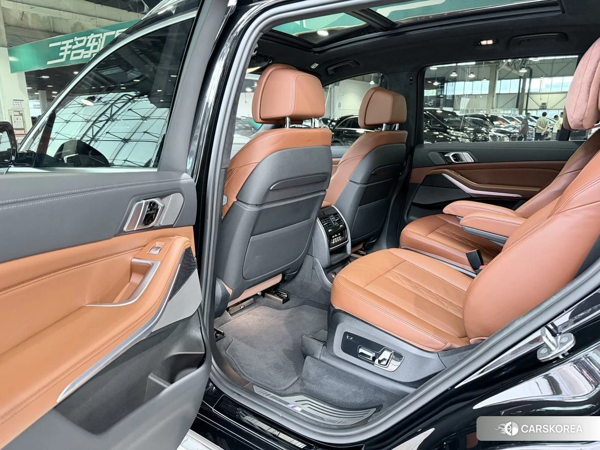 BMW X7 id 4441292 из Китая 9