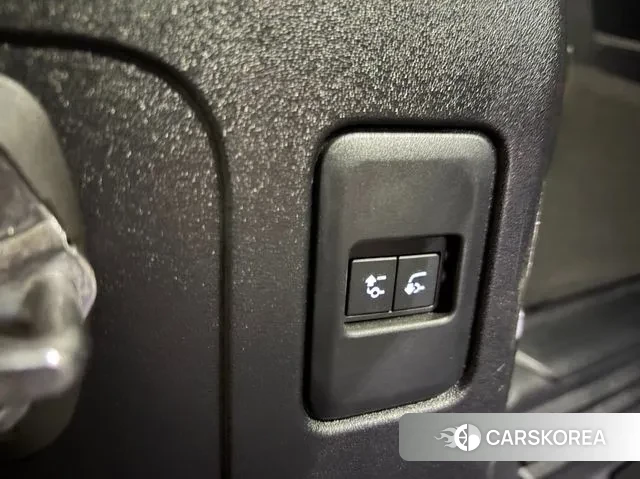 Land Rover Defender (L663) id 3610147 из Кореи 9