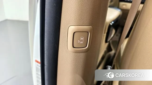 Kia The New Carnival id 3233936 из Кореи 9