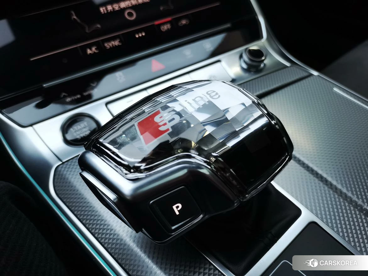 Audi A6L id 4467739 из Китая 9