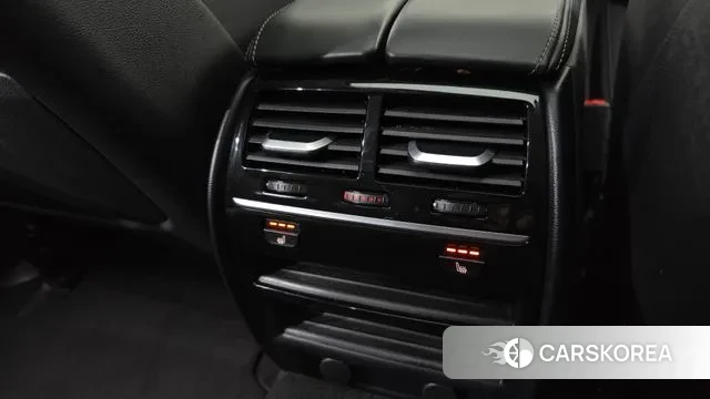 BMW 5 Series (G30) id 3362779 из Кореи 9