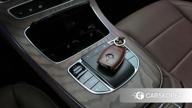 Mercedes-Benz E-Class W213 id 4608461 из Кореи 9