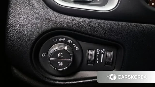 Jeep Renegade id 3761127 из Кореи 9