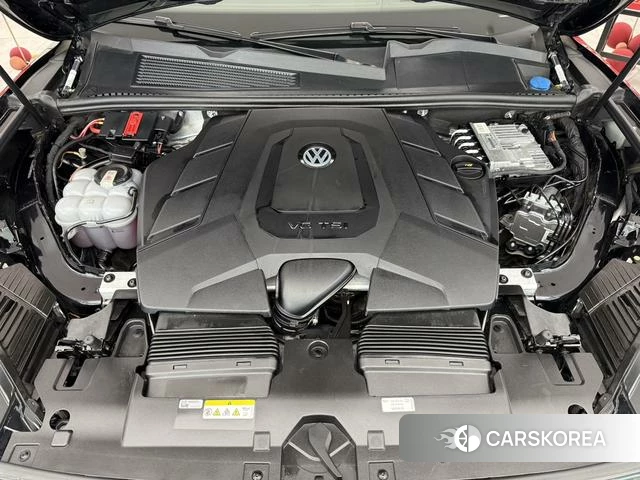 Volkswagen Touareg id 4329156 из Китая 9