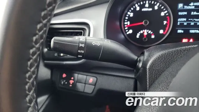 Kia Stonic id 2835115 из Кореи 9