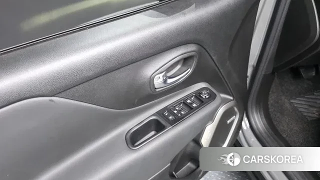 Jeep Renegade id 2994313 из Кореи 9