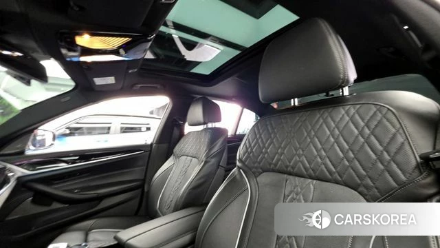 BMW 5 Series (G30) id 3936222 из Кореи 9