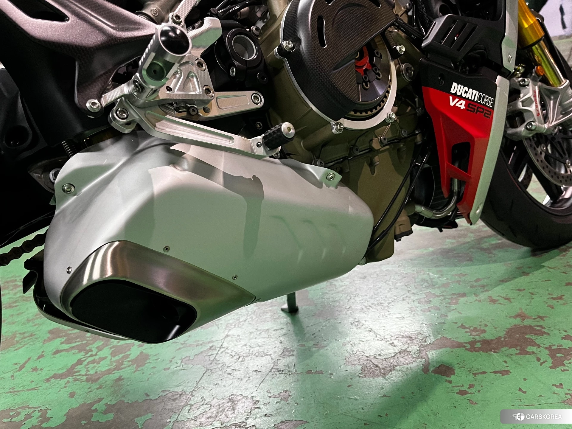 Ducati STREETFIGHTER V4 SP2 id 4374391 из Японии 9