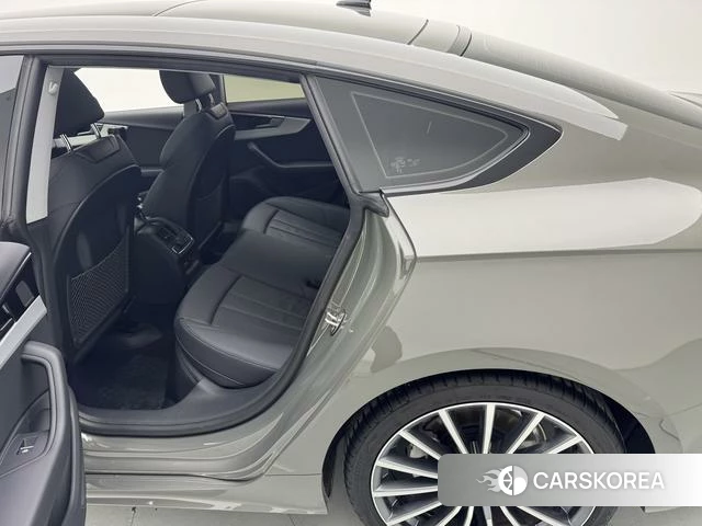 Audi A5 id 4257821 из Китая 9