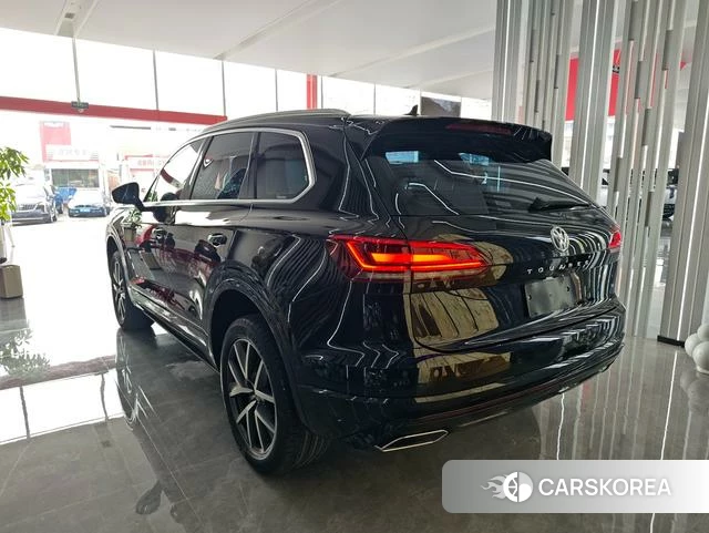 Volkswagen Touareg id 4254220 из Китая 9