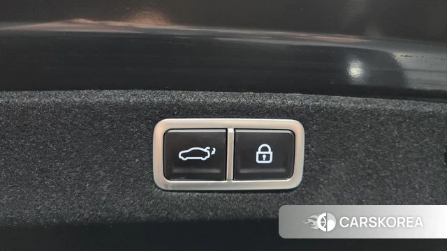 Hyundai Grandeur Hybrid (GN7) id 4640893 из Кореи 9