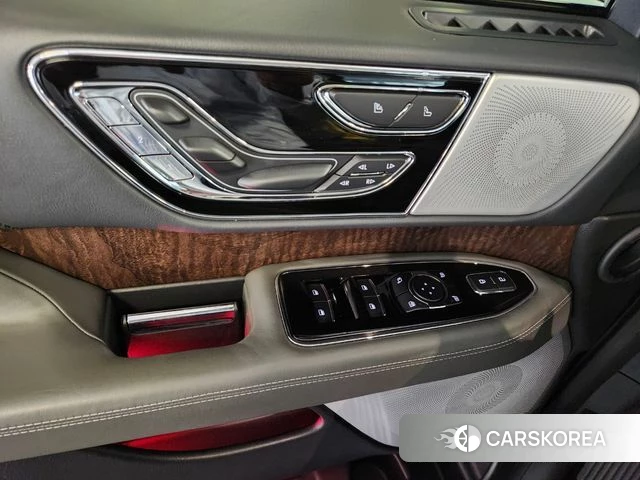 Lincoln Navigator 4th generation id 4579454 из Кореи 9