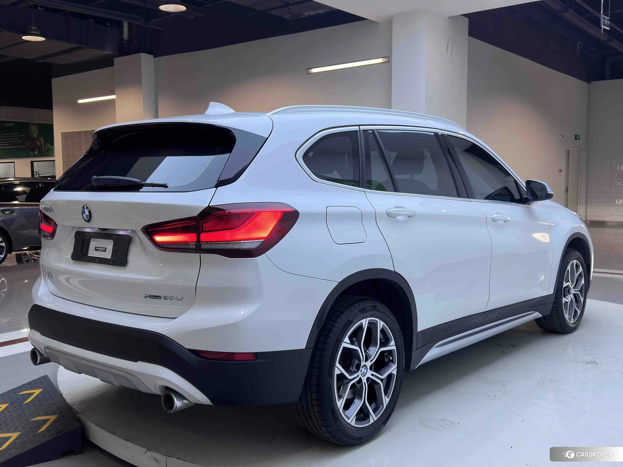 BMW X1 id 4461528 из Китая 9