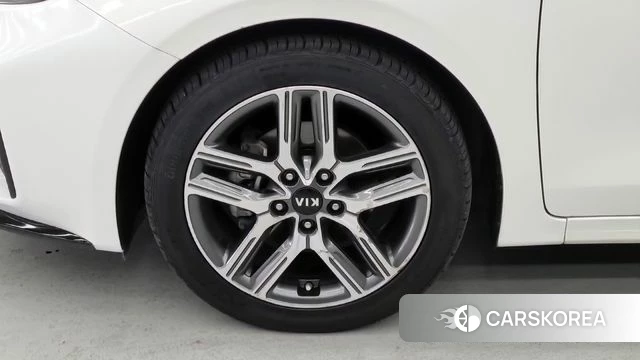 Kia Come New K3 id 3853701 из Кореи 9