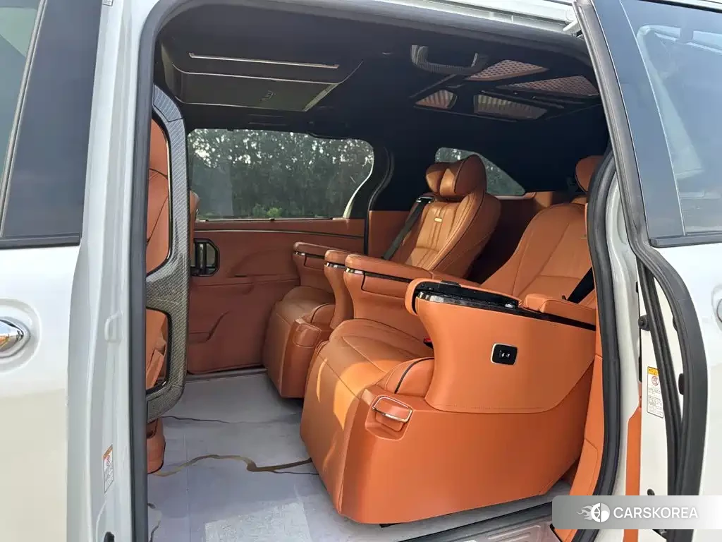 Toyota Sienna id 4629491 из Китая 9