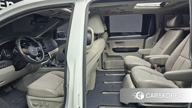 Kia All New Carnival id 4286104 из Кореи 9