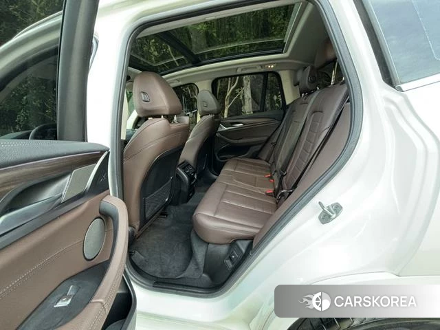 BMW X3 id 4265628 из Китая 9