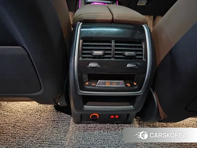 BMW X7 (G07) id 3316798 из Кореи 9