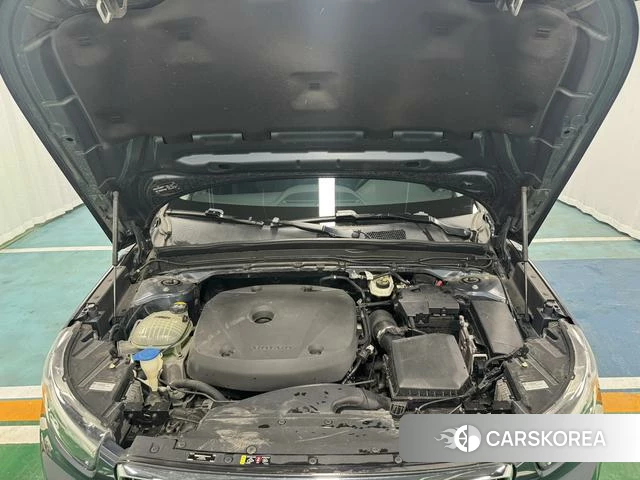 Volvo XC40 id 4207278 из Китая 9