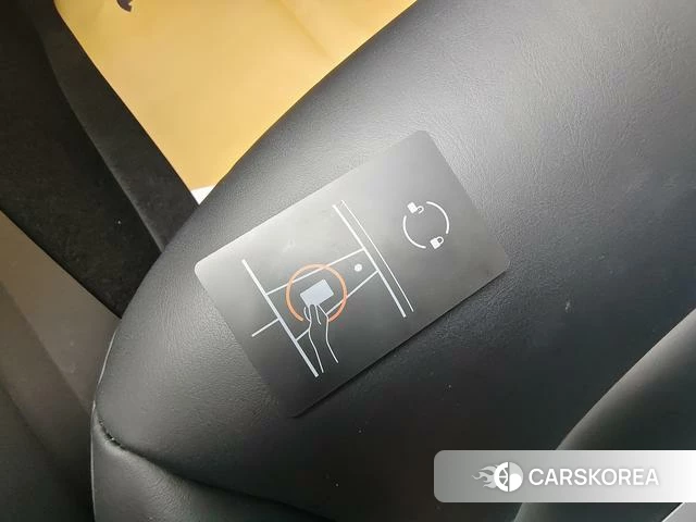 Tesla Model 3 id 4228515 из Китая 9